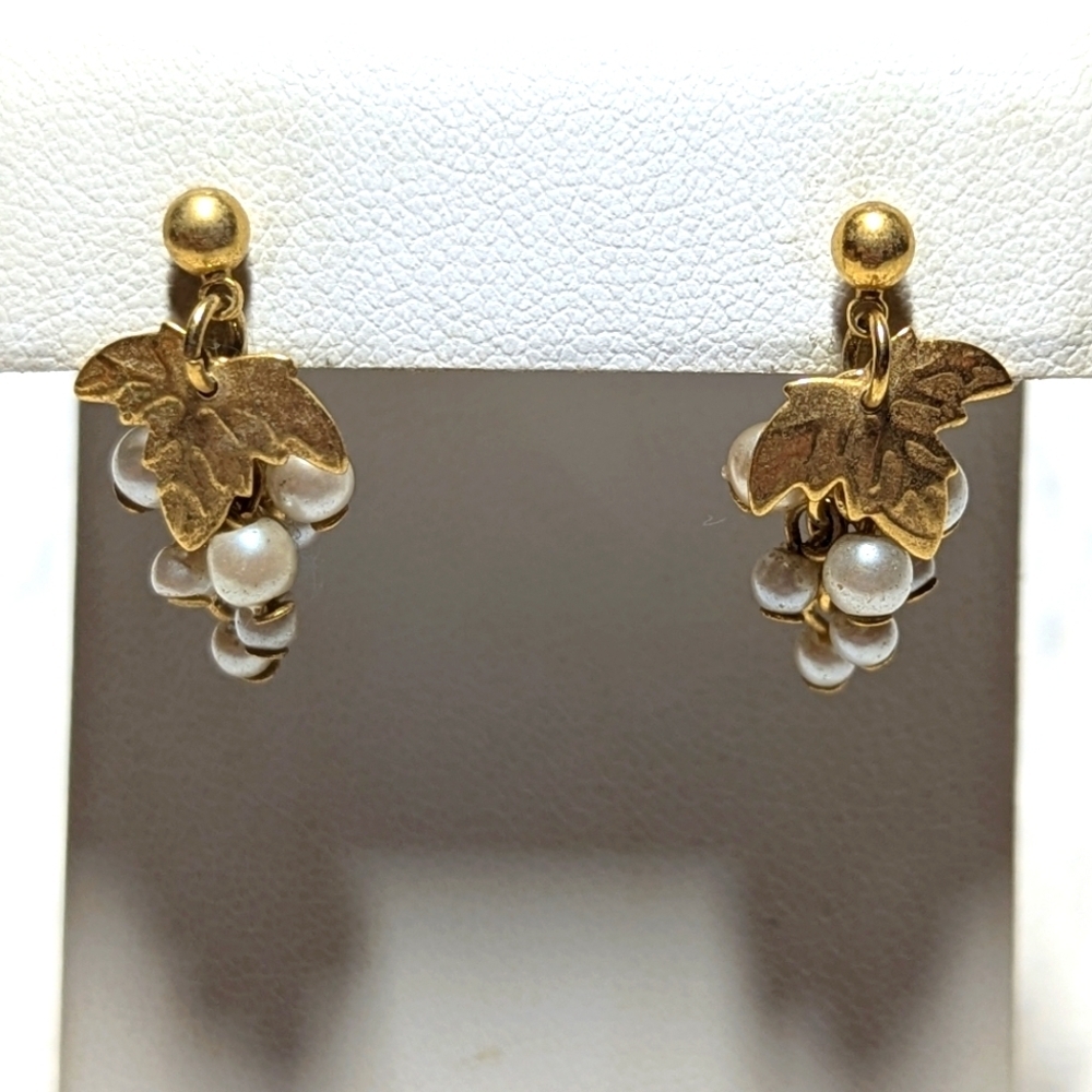 Vintage Goldtone and Faux Pearl Grape Cluster Pierced Earrings - Picture 4 of 9